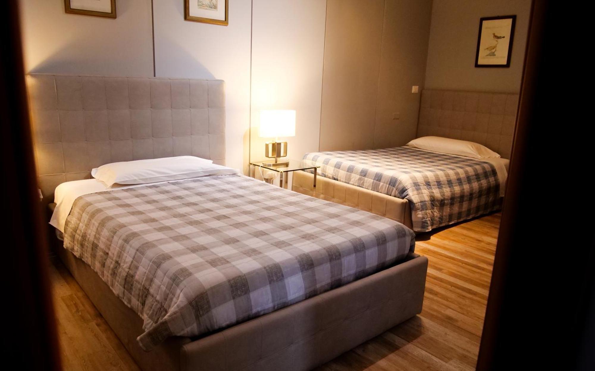 Aparthotel Victoria Royal Garden Côme Esterno foto