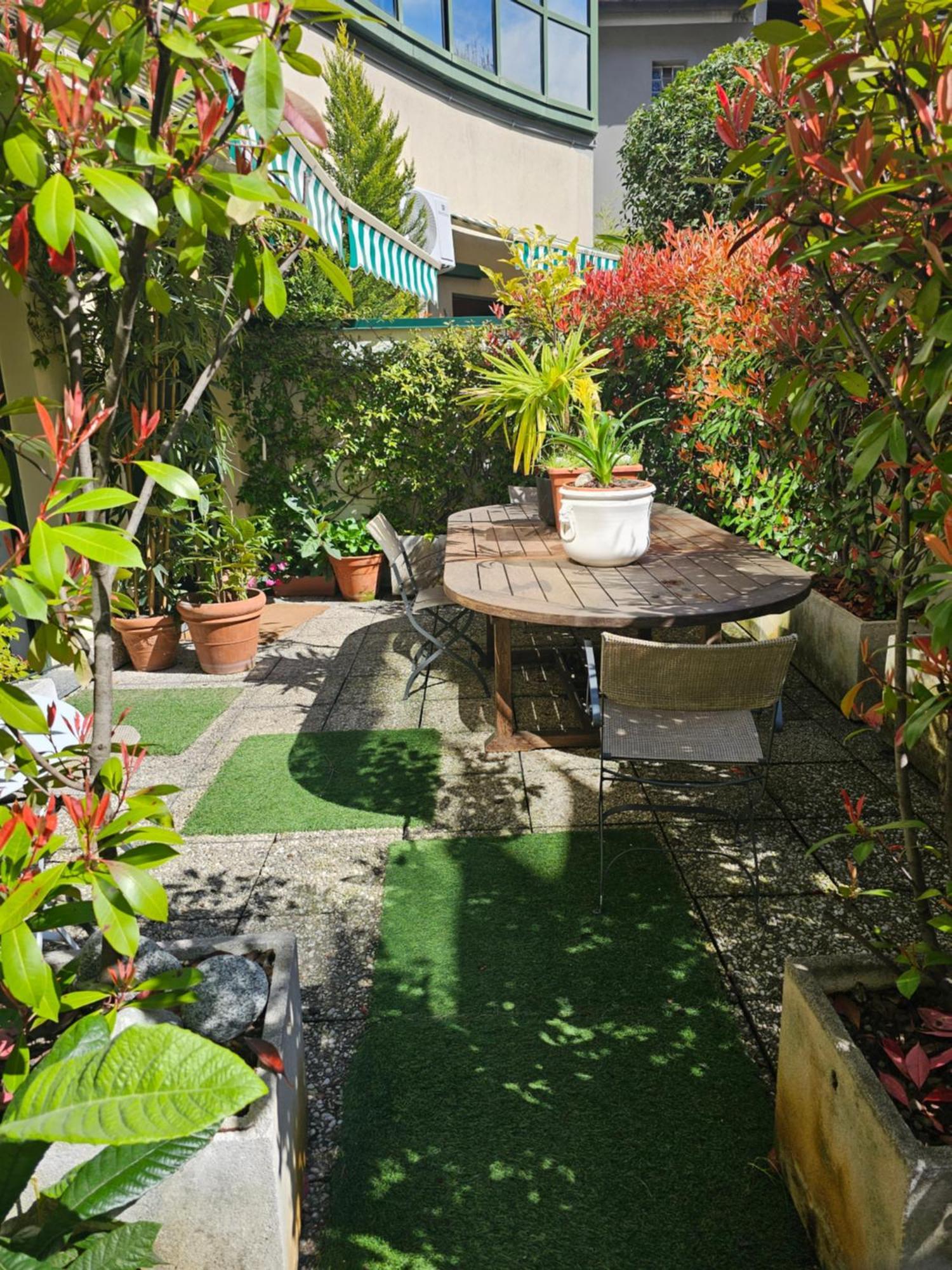 Aparthotel Victoria Royal Garden Côme Esterno foto